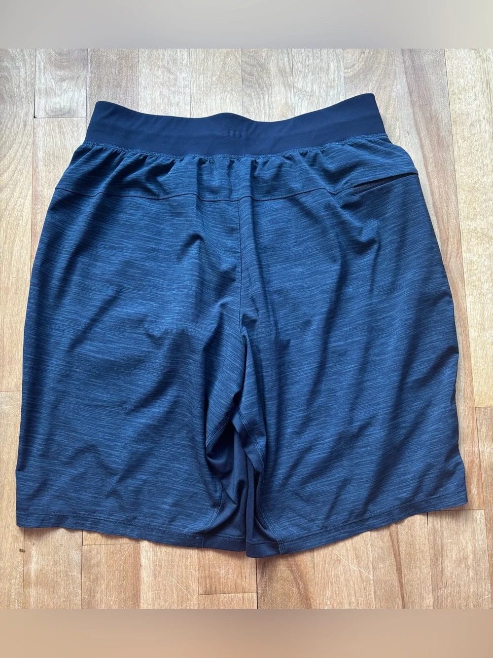 lululemon athletica Men's Dark Blue Performance Drawstring Shorts - Picture 6 of 8